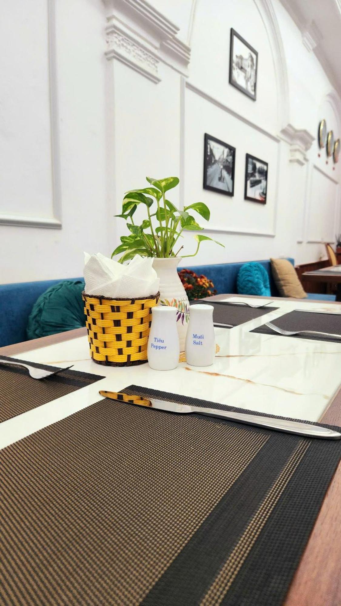 The Ambery Hanoi Boutique Hotel & Travel Exterior photo