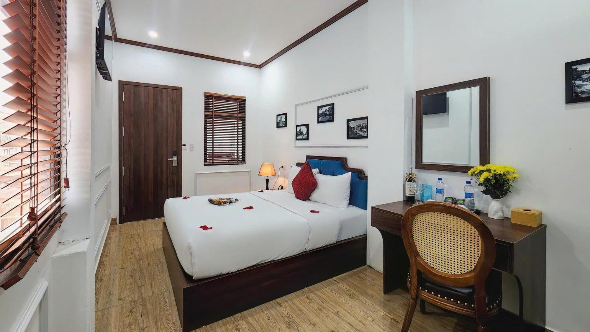 The Ambery Hanoi Boutique Hotel & Travel Exterior photo